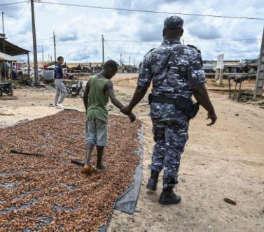 Chocolat et café cachent la maltraitance des enfants.